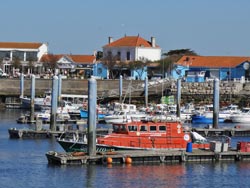 Le port de La Cotinière en bateau